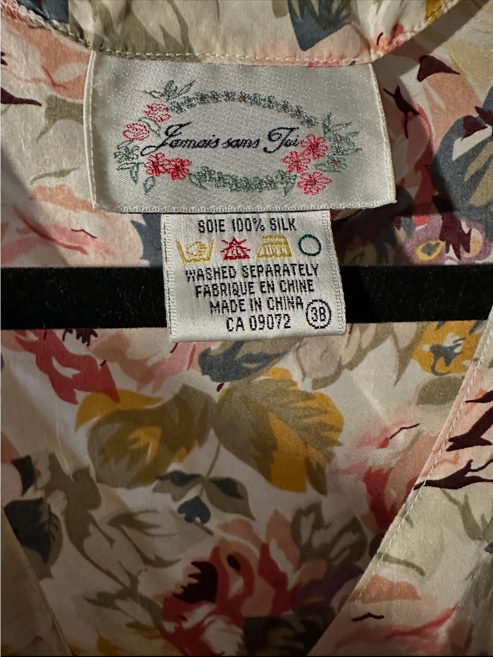 💯 silk vintage Floral Button-Front Women’s Top Multicolor - Picture 3 of 3